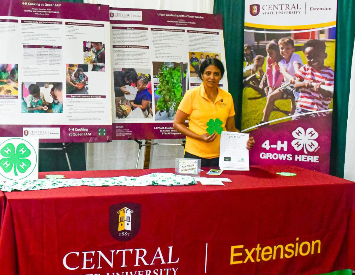 Ohio State Fair 4-H display with Health & Wellness Coordinator Anshiya Ramanitharan.