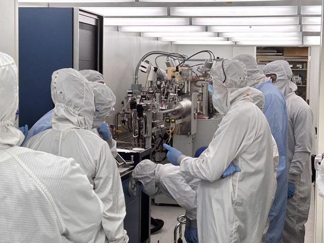 Cleanroom_Dec2_UC_Intel