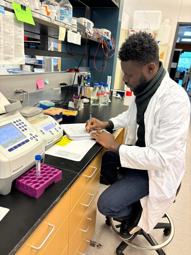Edmond in the lab